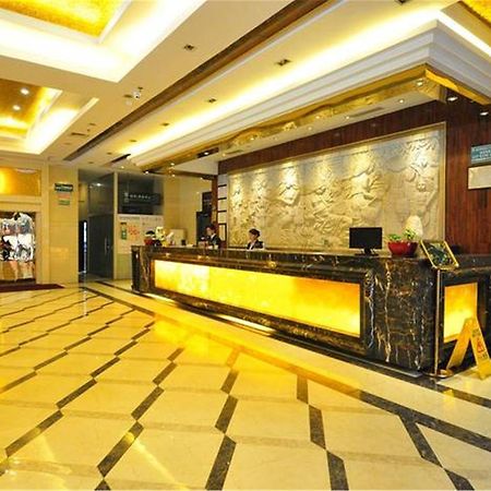 Greentree Inn Guangdong Guangzhou Jichang Road Express Hotel エクステリア 写真