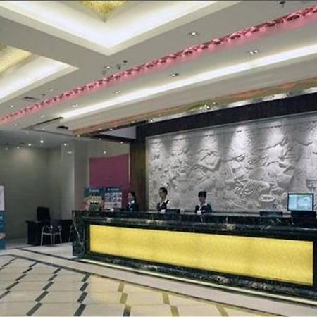 Greentree Inn Guangdong Guangzhou Jichang Road Express Hotel エクステリア 写真